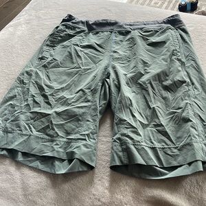 Lululemon athletica mens shorts
